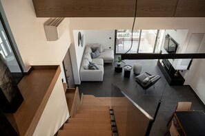 Téléviseur, foyer, chaîne audio