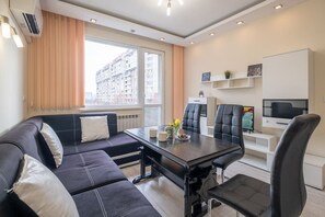 Living area - Lovely 2 - bedroom | Mall of Sofia | Metro Station (Sofia)