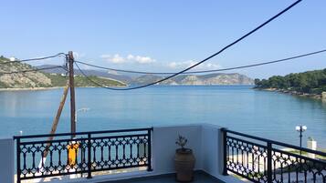 Appartement, 1 chambre, terrasse, vue mer | Vue de la chambre