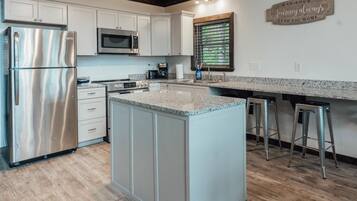 Microwave, oven, stovetop, coffee/tea maker