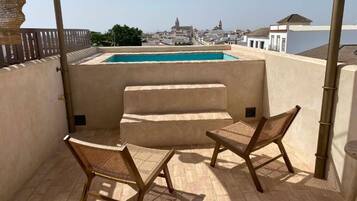 Außenpool (je nach Saison geöffnet)