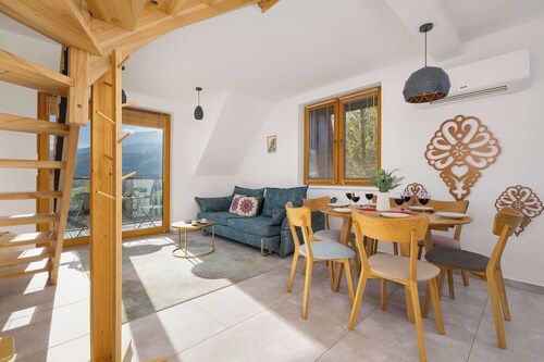 Two-level Apartment | Mountain View, Balcony
