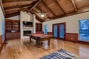 Spielezimmer