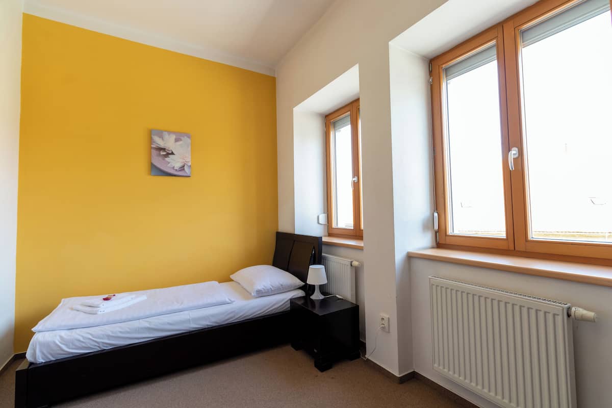 Economy Single Room