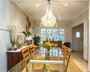 Dining - Shelbourne Boutique Lodge (Umhlanga)