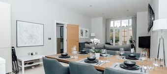 Blue Heron - 2 Bedroom Apt with 2 parking spaces