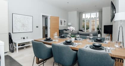 Blue Heron - 2 Bedroom Apt with 2 parking spaces