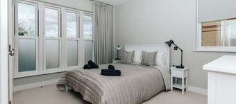 Blue Heron - 2 Bedroom Apt with 2 parking spaces