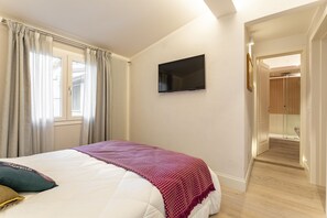 2 chambres, fer et planche à repasser, Wi-Fi gratuit, draps fournis