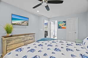 1 quarto, ferros/tábuas de passar roupa, berço de viagem, roupa de cama