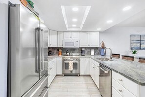 Fridge, microwave, oven, stovetop - Beachside 2/2 Condo in Indian Shores at Holiday Villa`s II! (Indian Shores)