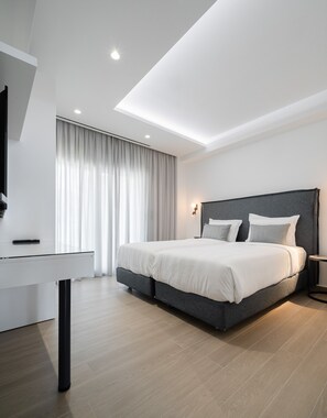 Athiri Suite | 2 bedrooms, in-room safe, individually decorated, individually furnished - Balia Suites (Corfu)