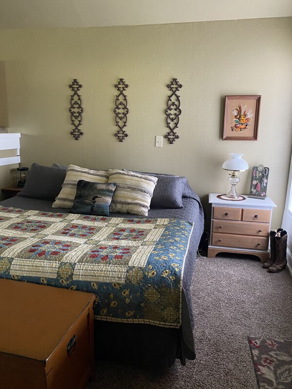 1 bedroom, free WiFi, bed sheets