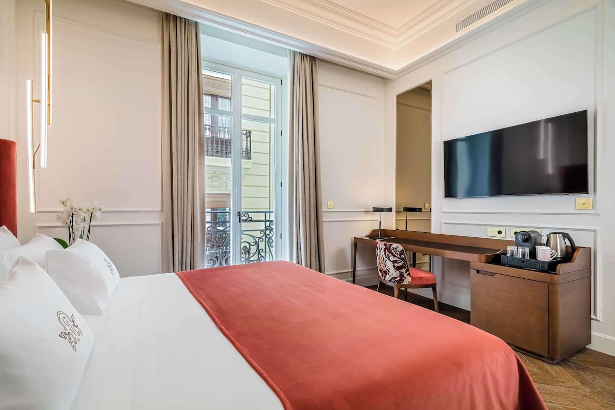 1 slaapkamer, luxe beddengoed, een minibar, een kluis op de kamer