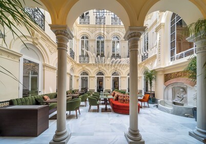 Palacio Gran Vía, Royal Hideaway hotel