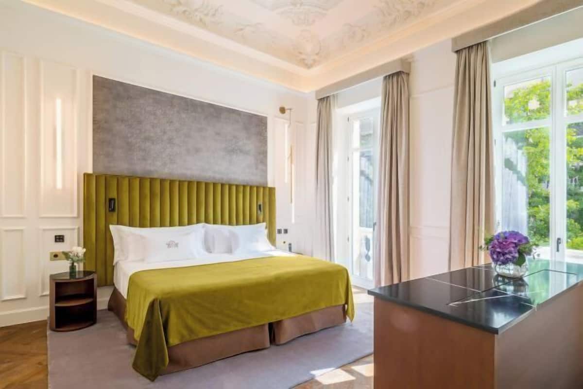 1 slaapkamer, luxe beddengoed, een minibar, een kluis op de kamer