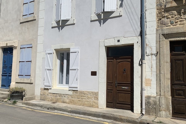 Fachada da propriedade