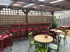 Garden - Old Ship Inn (Dorchester)