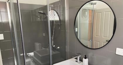 Stay on Summer | CBD Apartment