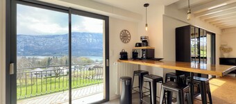 Beautiful villa on the slopes of Lake Aiguebelette!