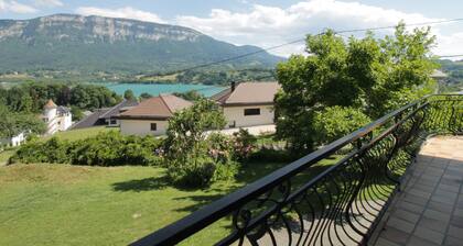 Belle villa sur les coteaux du Lac d'Aiguebelette!