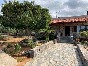 Villa | Property grounds