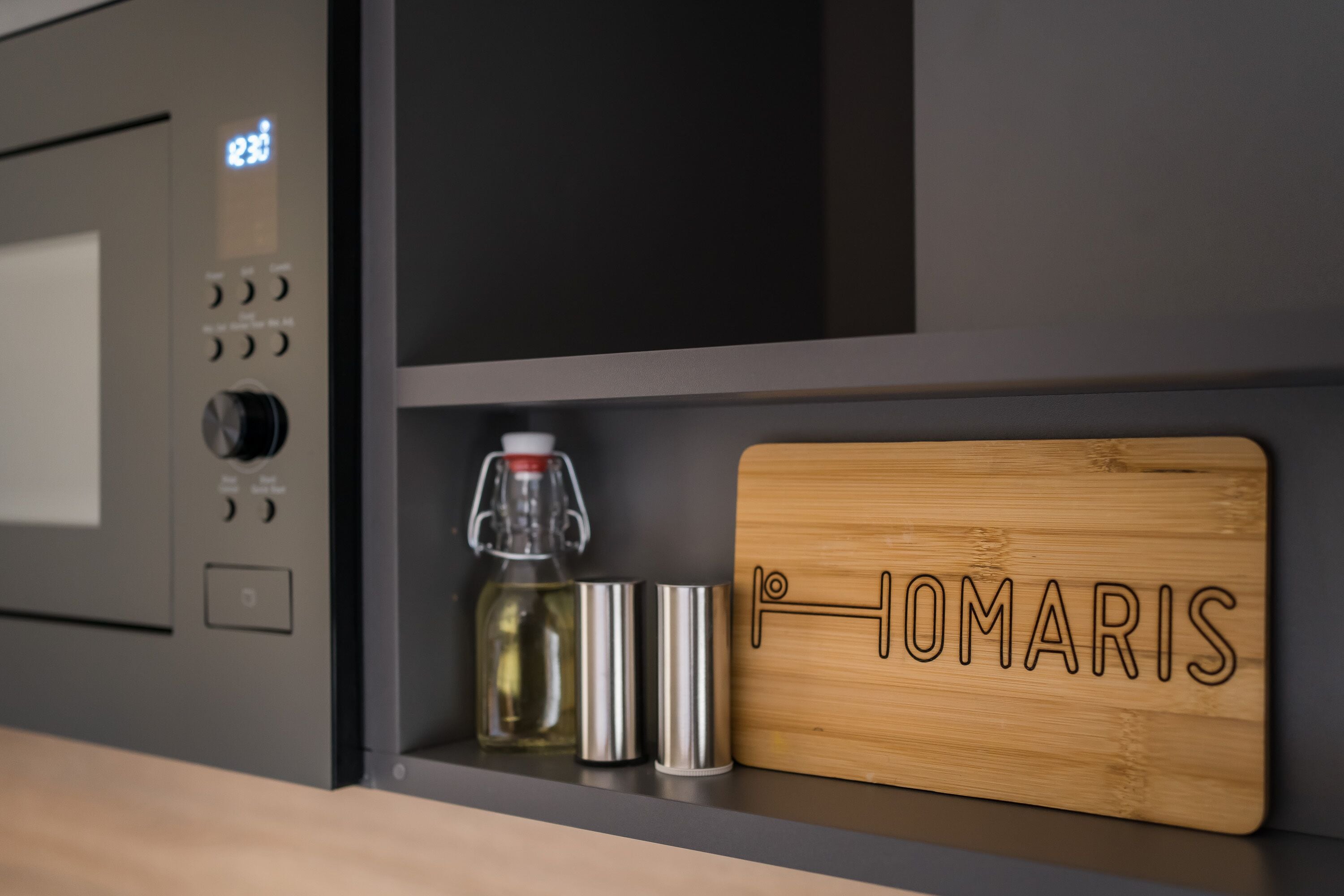 Photo - Homaris Boxi Studios