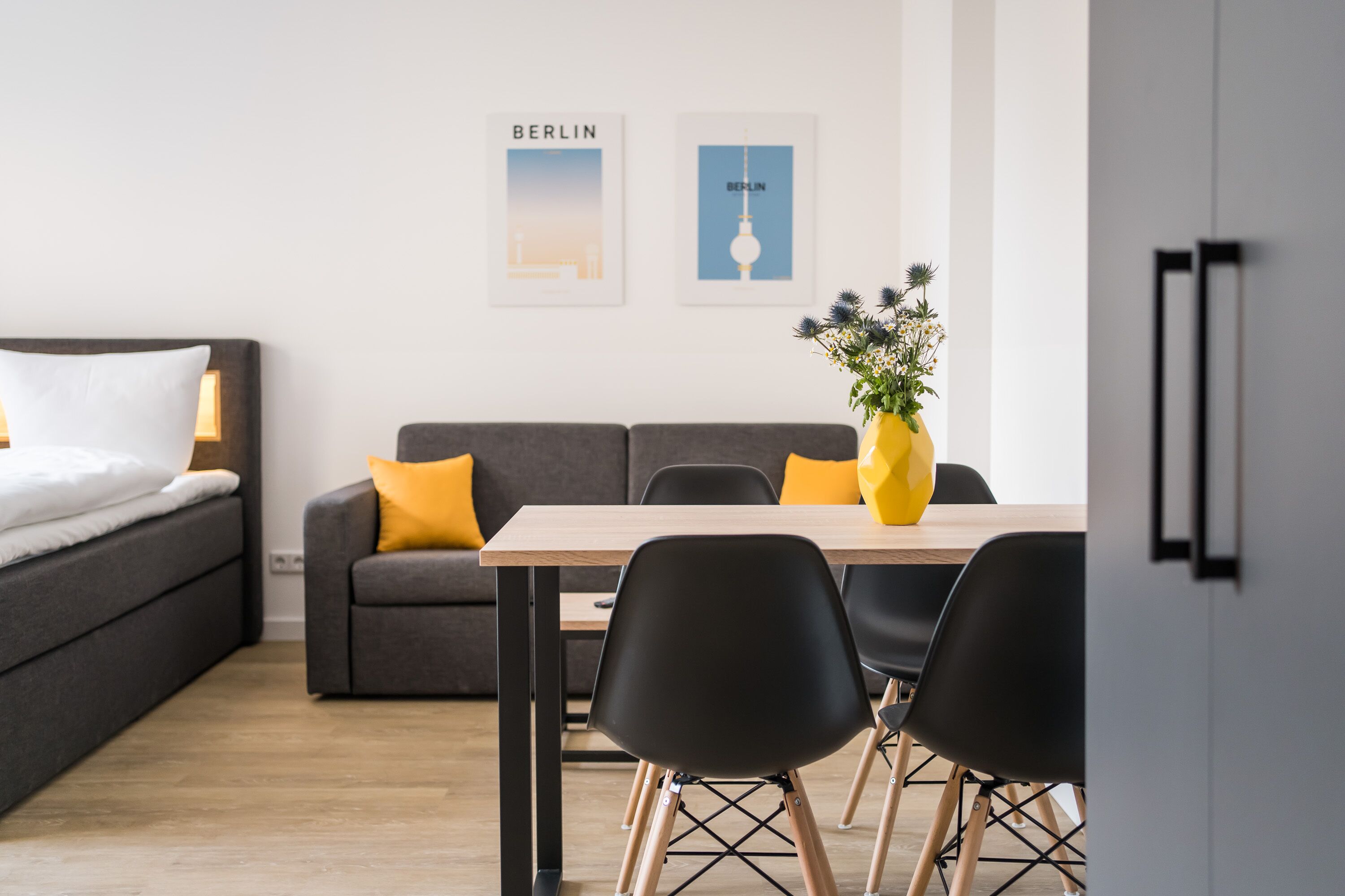 Foto - Homaris Boxi Studios