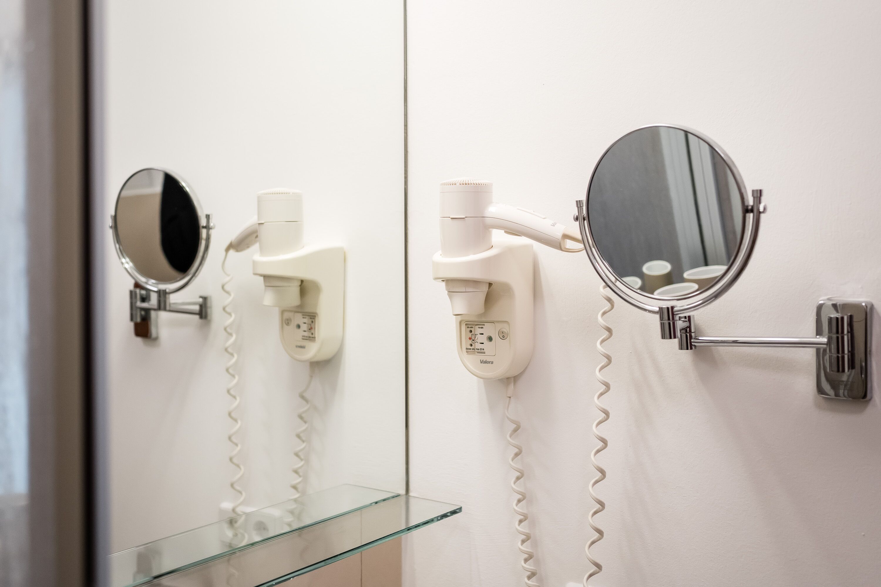 Photo - Homaris Boxi Studios