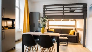 Comfort Studio | Desk, free WiFi, bed sheets