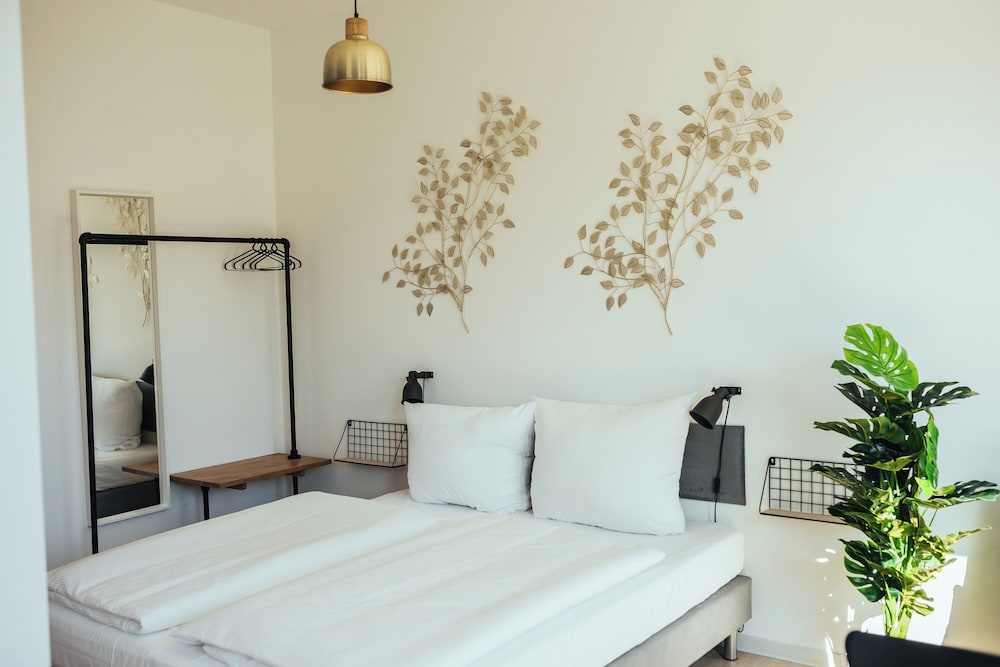 The Rix Studios & Suites photo 1