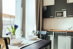 Deluxe Studio | Individually decorated, individually furnished, free WiFi, bed sheets - The Rix Studios & Suites (Berlin)