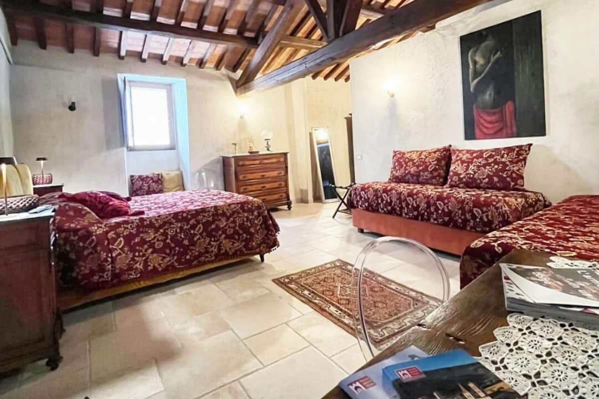 Deluxe Quadruple Room, Multiple Beds | 1 bedroom, premium bedding, down duvets, memory-foam beds
