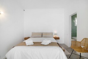 3 chambres, fer et planche à repasser, Wi-Fi gratuit, draps fournis