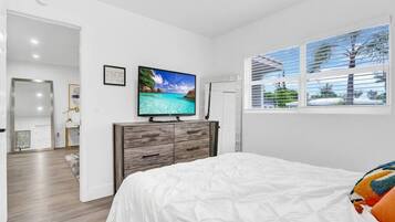 3 soverom, skrivebord, strykejern/-brett og wi-fi