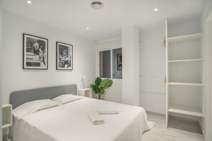 3 dormitorios, tabla de planchar con plancha, wifi gratis y ropa de cama