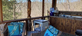 Glamping MoonRise Cabin-Serene & Unique off Katy Trail