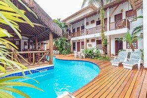 Outdoor pool - Pousada Laguna Blue (Paraty)