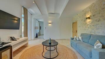 Suite Junior Deluxe avec terrasse & AccÚs Spa inclus | Literie de qualité supérieure, minibar, coffres-forts dans les chambres