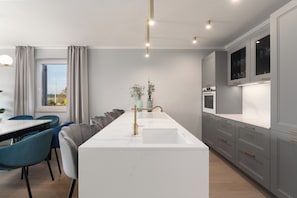 Fridge, microwave, oven, stovetop - Villa Villa Contessina (Istria - Novigrad) (Novigrad)