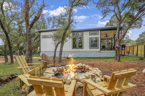 1 Bedroom Tiny House i Cowboy pool