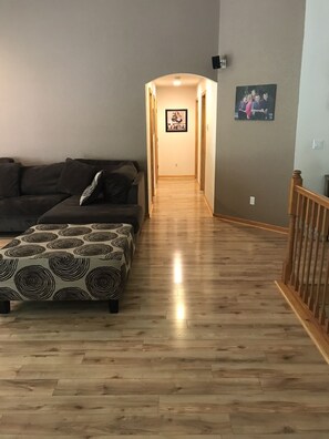 Smart TV, reproductor de DVD y videoteca 