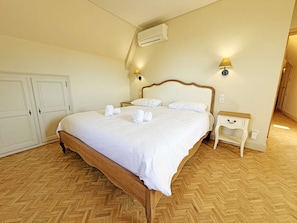4 quartos, Wi-Fi de cortesia
