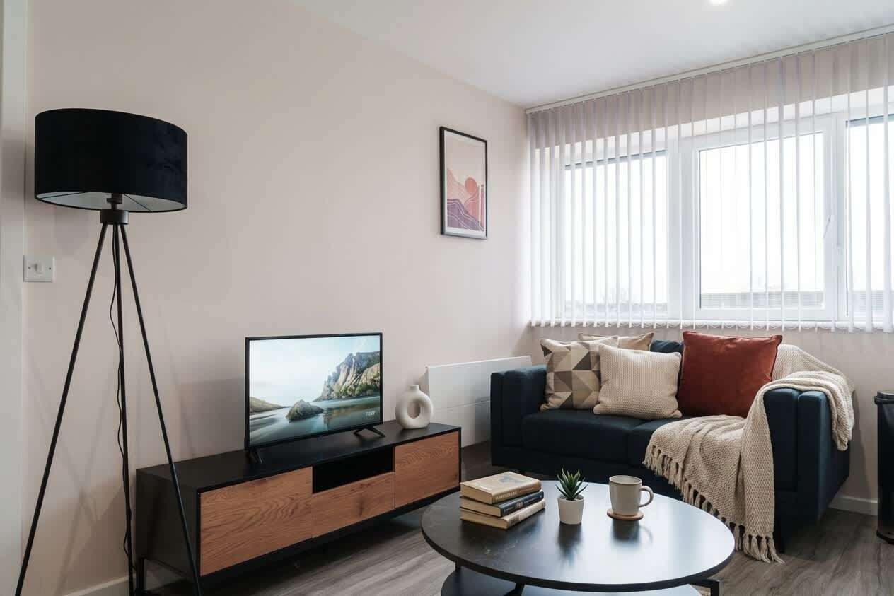 Téléviseur, bureau