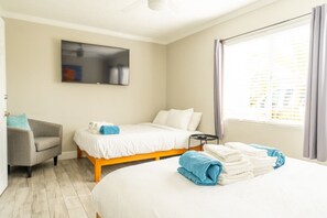 1 室のベッドルーム、デスク、アイロン / アイロン台、WiFi