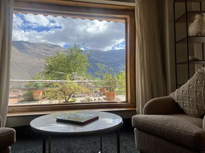 Premium bedding, down duvets, in-room safe, individually decorated - Casa Raiz -The Handmade House in Calca (Calca)