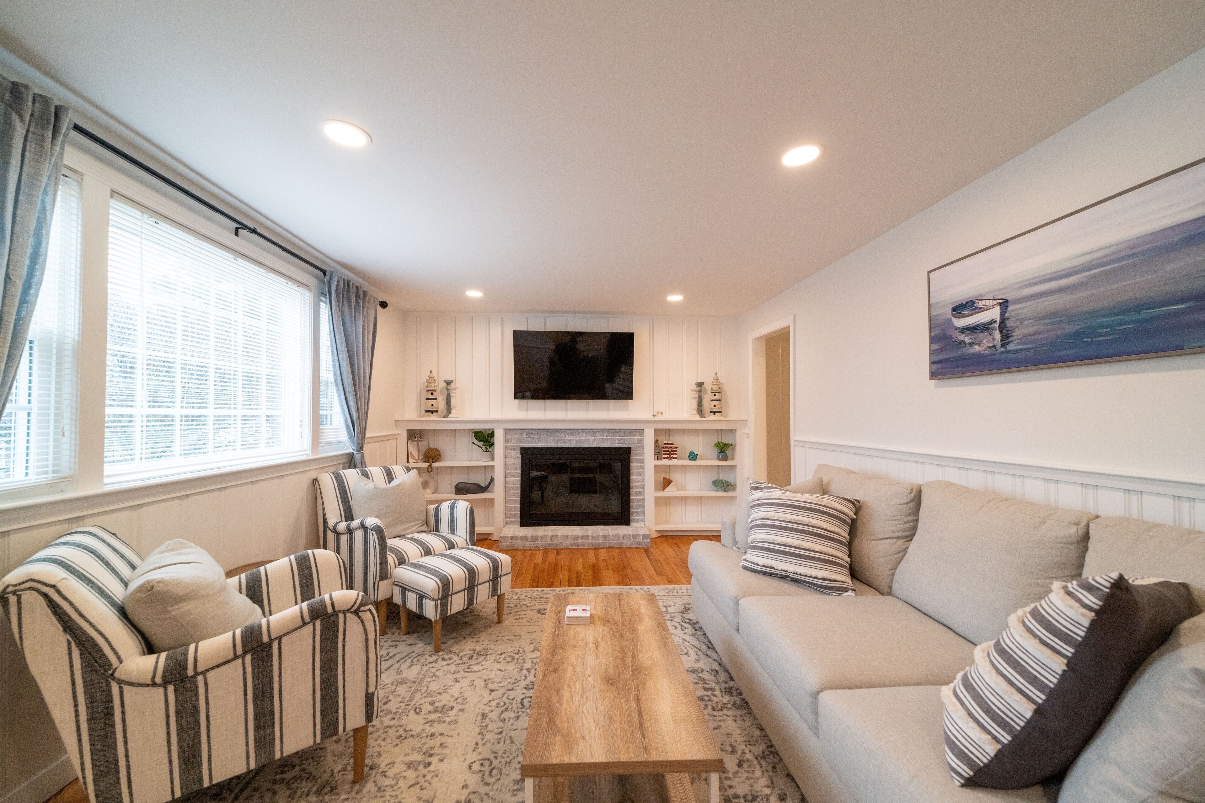 Quintessential Renovated Dennisport Cottage - Walk to the beach!