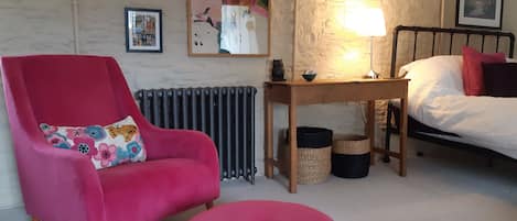 1 dormitorio, escritorio, tabla de planchar con plancha y wifi gratis