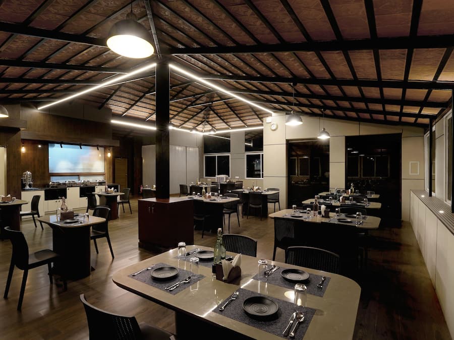 Daily buffet breakfast (INR 300 per person)