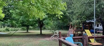 Lovely Cozy Country Home 3/2 TXSTU/walk to TXST Tubes/Don's Fish/Float the River